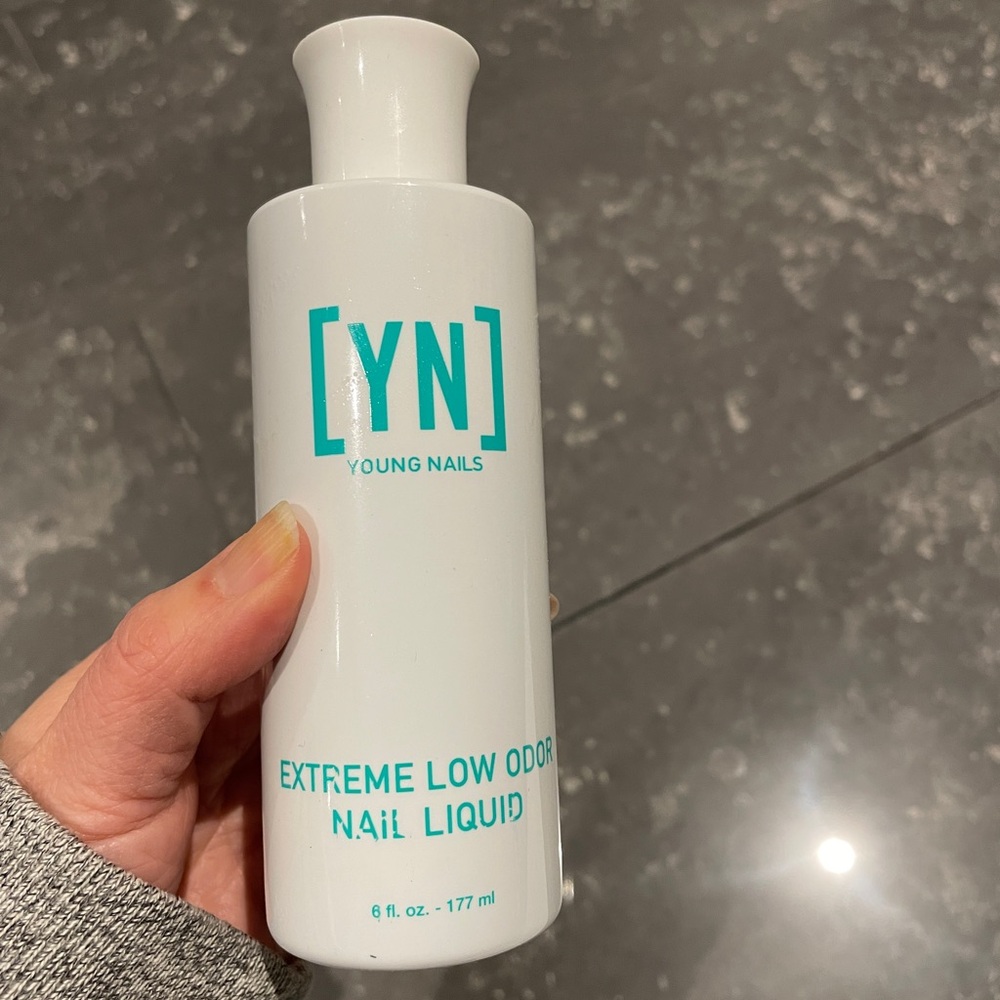 Young Nails EXTREME LOW ODOR NAIL LIQUID MONOMER YN